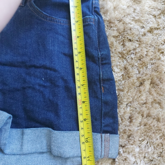 Short Vans - Picture 4 of 4